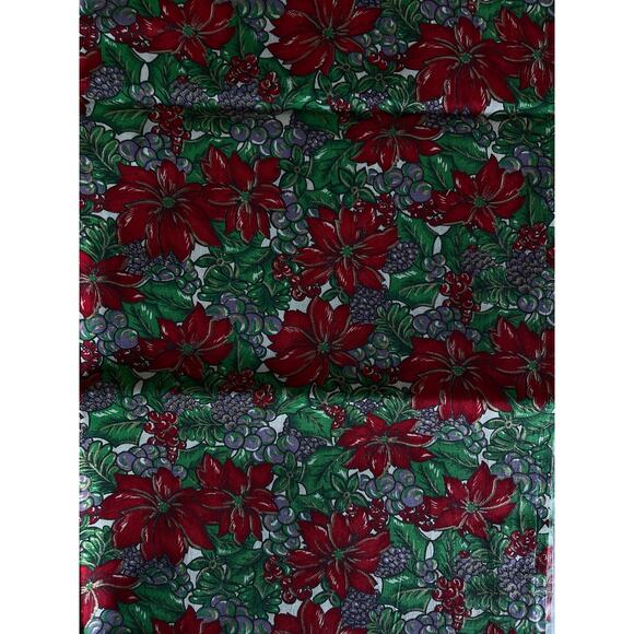 2y, Christmasfabric, large poinsettia fabric, white and red poinsettia fabric - Picture 2 of 2